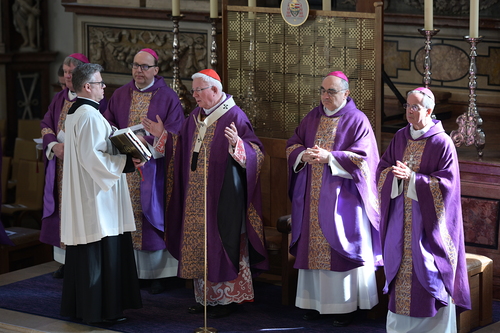 Requiem Erzbischof em. Alois Kothgasser